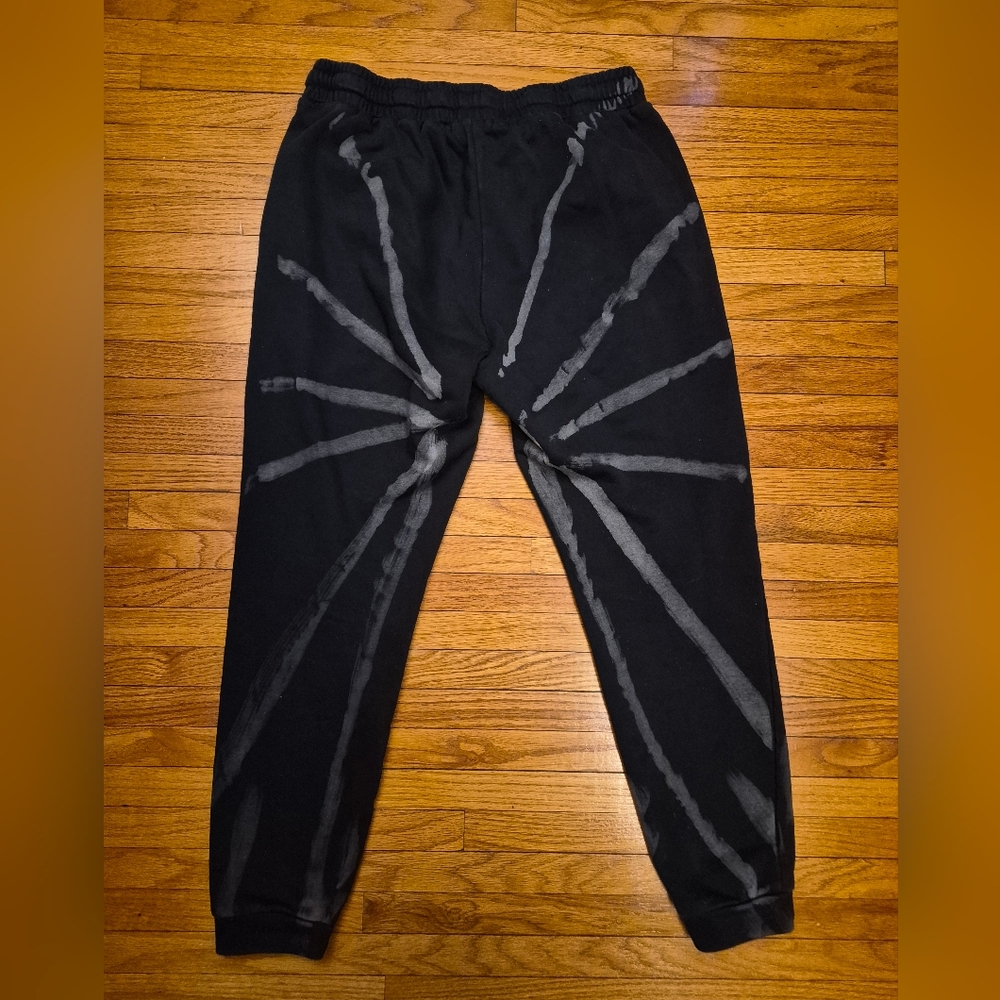Fate Sweatshirt And Pant Set Size Small - Picture 4 of 4